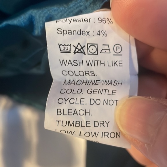 Maternity Tie Waist Crop Top - Picture 5 of 8